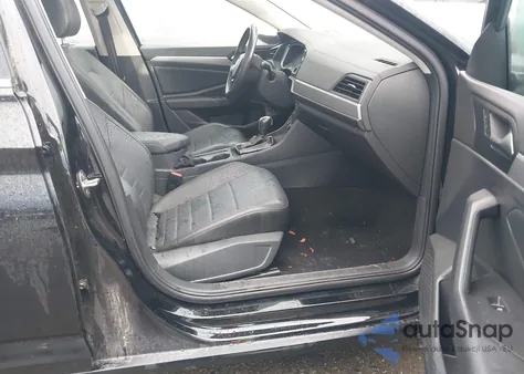 2021 Volkswagen Jetta 1.4T R-Line/1.4T S/1.4T Se из США, поврежденный, VIN 3VWC57BU6MM004237